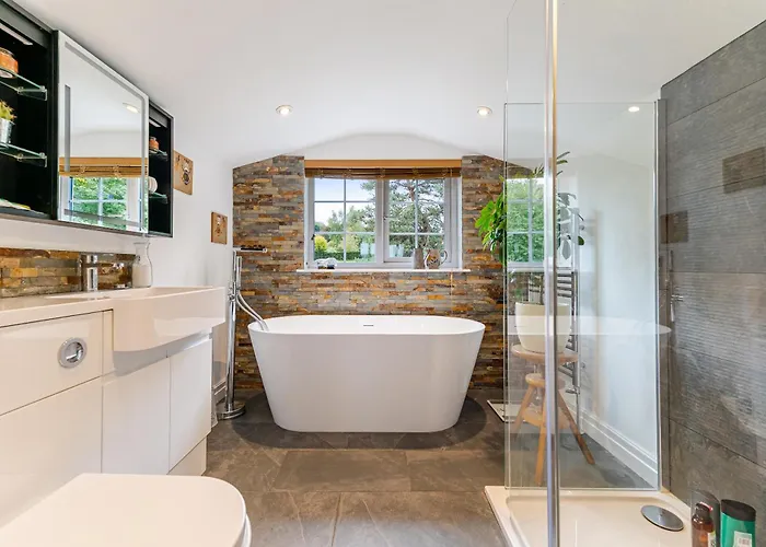 Whimsical Countryside Escape With Sprawling Garden Bristol