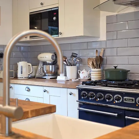 Whimsical Countryside Escape With Sprawling Garden Bristol