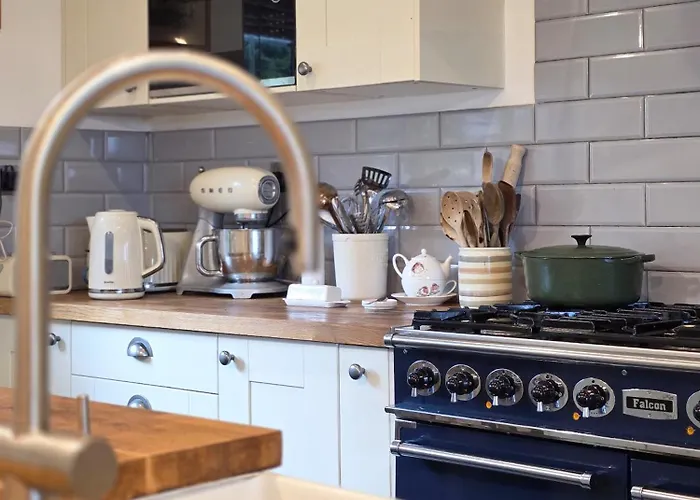 Whimsical Countryside Escape With Sprawling Garden Bristol