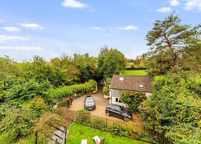 Dom wakacyjny Whimsical Countryside Escape With Sprawling Garden Bristol